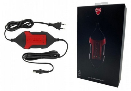 Magneti Marelli Battery Charger And Maintainer With Ducati Scrambler 800 DDA Connector